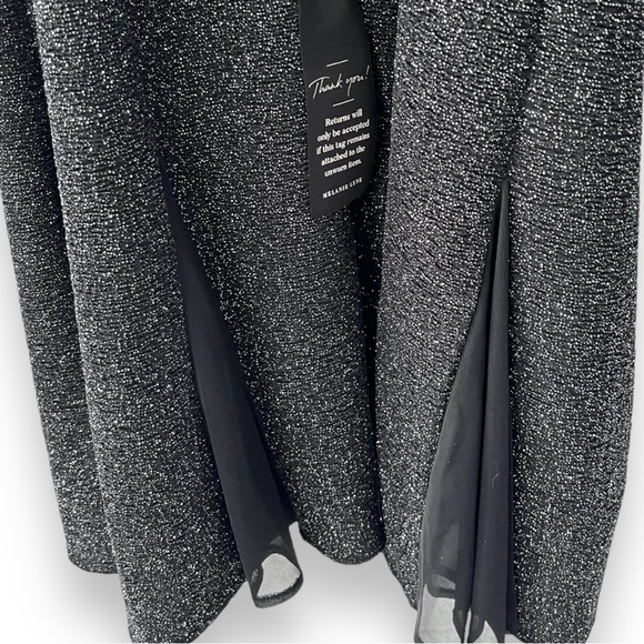 🆕 Laura Plus: Formal Halter Glitter Dress - Picture 12 of 15